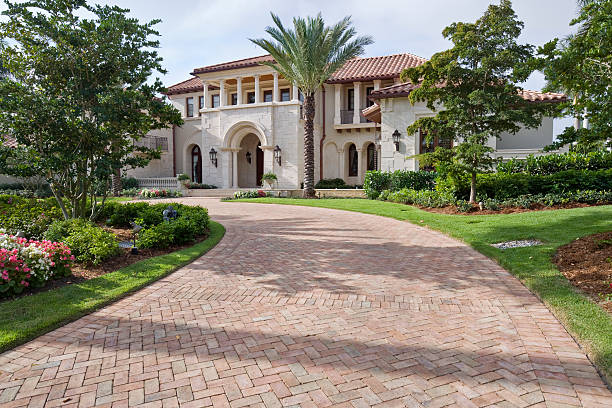 Best Driveway Paving Contractor  in Mifflinburg, PA
